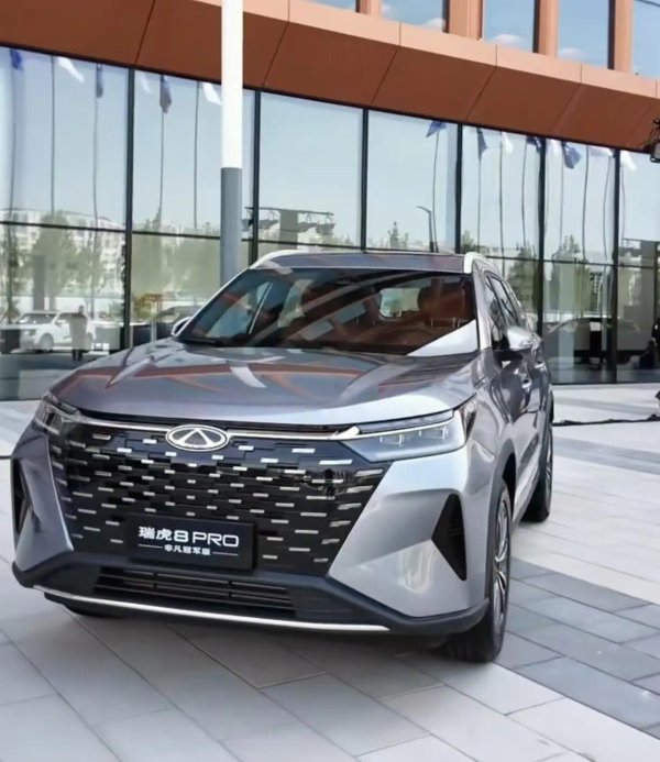 瑞虎8 PRO非凡冠军版，外观调整，配置丰富，1.6T/200马力